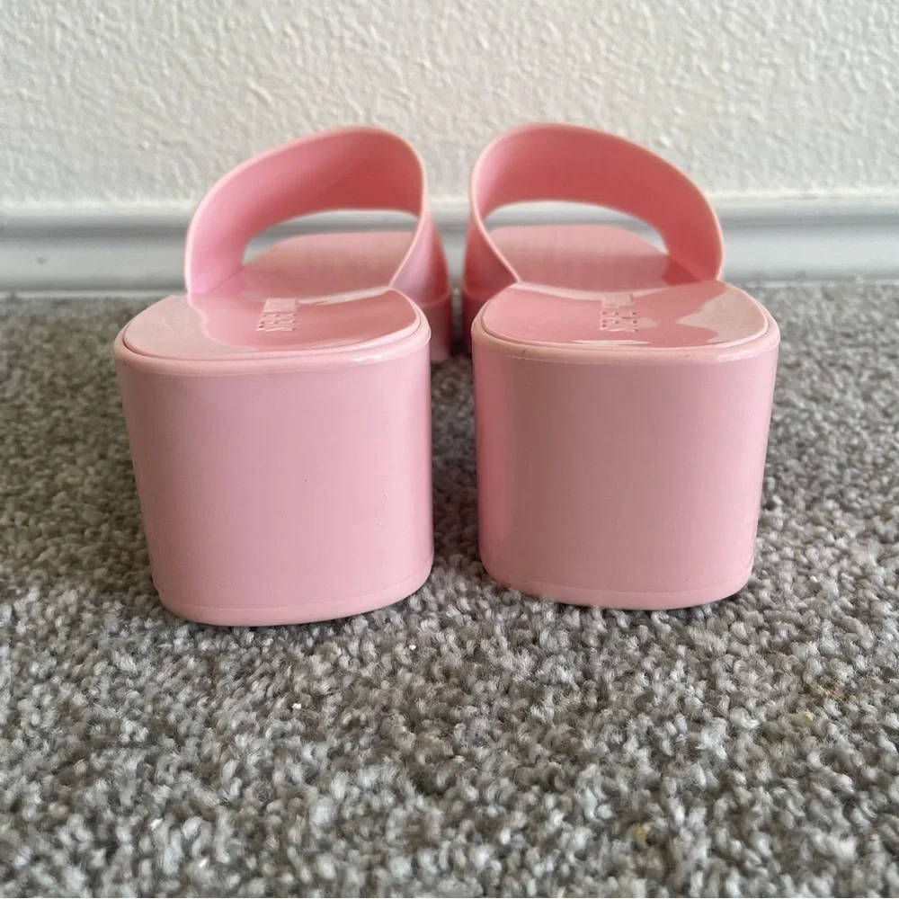 Steve Madden Harlin Sandals Women's Size 10 M Bubble Gum Pink Chunky Mules Y2K